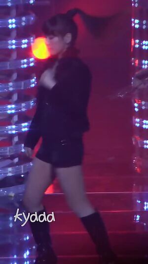SNSD Taeyeon - Buttons