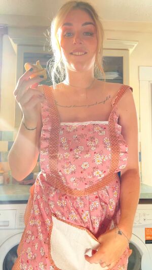 Sexy Eyes Amateur Blonde Boobs Cute