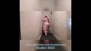 Narrow hallway or wide body?