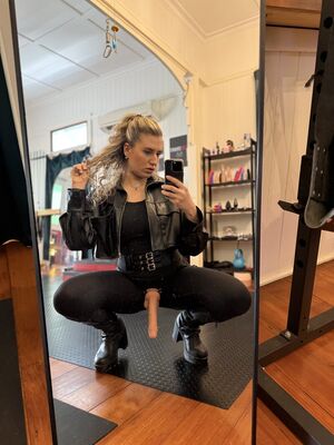 Girls Wearing Strapons Blonde Domina Dominant