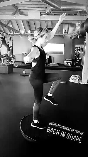 Ashley Tisdale - Workout