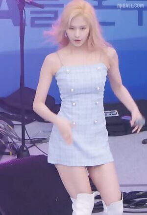 POV: Your ofice just hired a young new intern. She sits across from you and you always catch each other looking, she‘s a flirt.