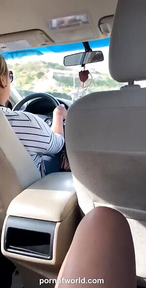 Entertaining myself in the Uber - amateur