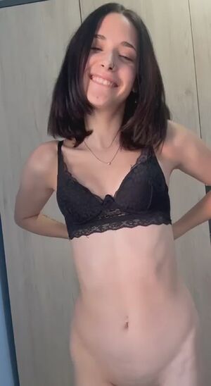 Reveal of my super small titties
