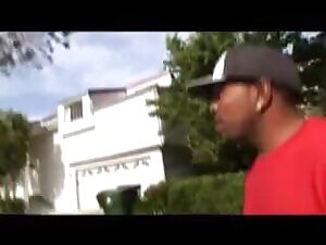 Shorty is fucking Nina