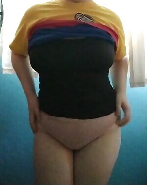 Always the fat chick lol🤷‍♀️