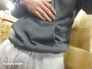 Are big cocks in grey sweatpants still a thing?