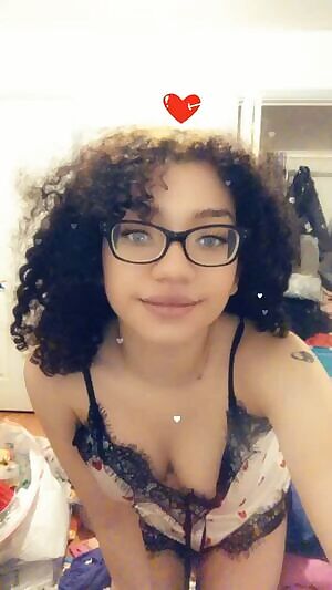 Happy Valentine’s Day to all the lovely people on Reddit ❤️