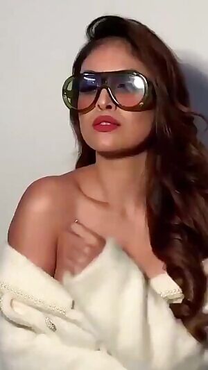 Neha Malik needs to Ullu