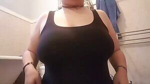 I have a problem. Titty drop to play.