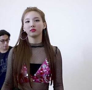 Twice - Nayeon, Momo & Jihyo