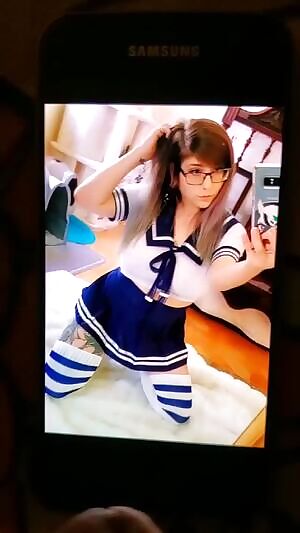 React girl Alix Archer gets sprayed