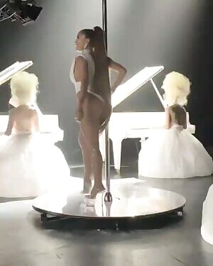 Pole dance