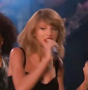 Taylor dancing