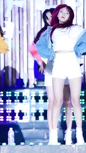 April - Yena