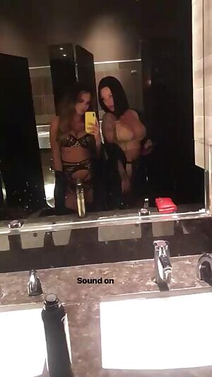 julia and kayla