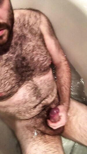 oops, it’s on the wall behind the bath