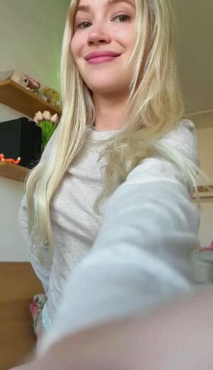 I'm super turned on, my tits are really teasing me right now
