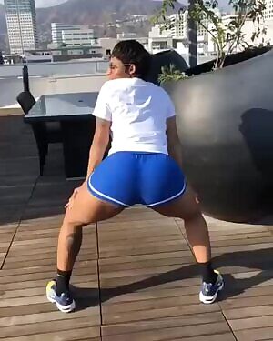 🤤🍑