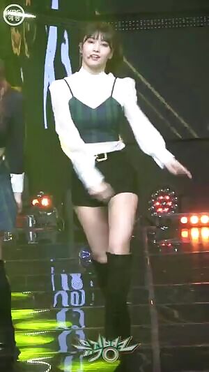 TWICE Momo - KBS Music Bank 181116