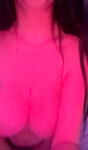 Natural Tits Amateur Boobs NSFW OnlyFans