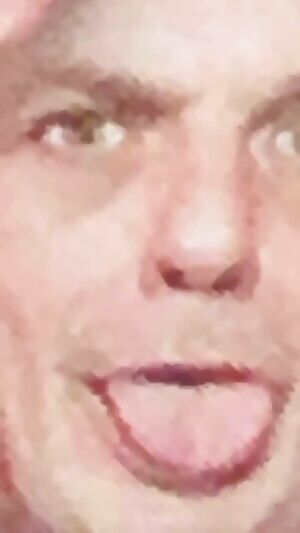 Pussy peeper