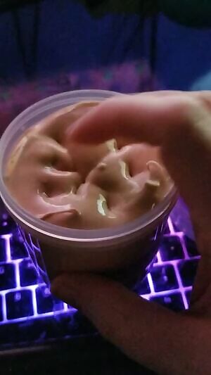 Slime is soooo satisfying!