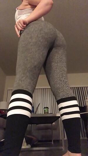 Pull me down aaaaand squat