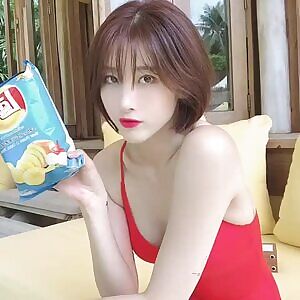 Moon Hyuna