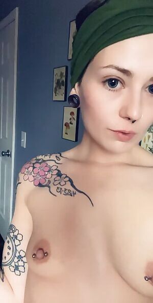I’m stony bologna, it took a whole ucking blunt for morning worship with you 💕