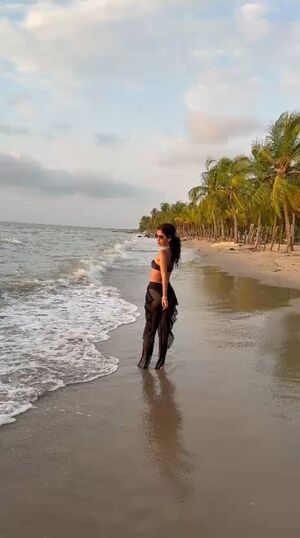 Beach Camgirl PetitTits Vacation Webcam