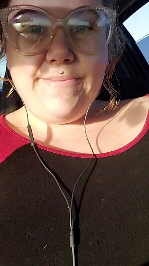 Just a little driving flash this morning 😈🎀👑 PMs always open!