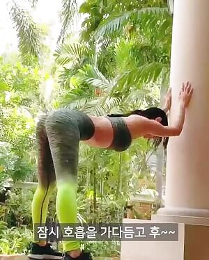 Clara lee - That ass in perfect position