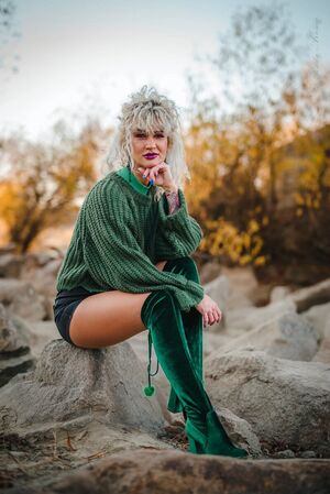 XTREME GUSSETS Mom OnlyFans Public