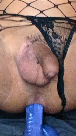 Bottoms Cumming Bad Dragon Bottom Bussy