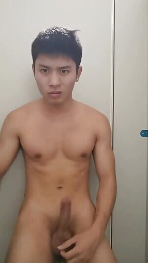 Slapping His D