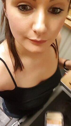 Volume up 🔊🔊🔊 I'm such a good wife 😇😝