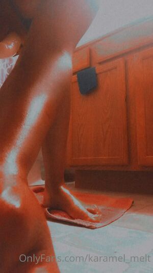 Women Of Color Anal Play Ass