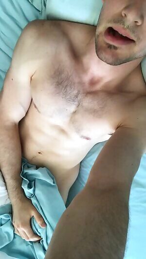 Stay in Bed, Babe