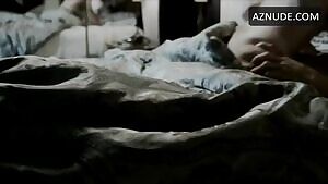 Jes Macallan in Femme Fatales S02E10