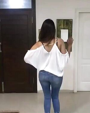 Rhea Chakraborty shaking that ass