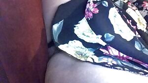 Pussy peak 🐱👁 .... ✨✨