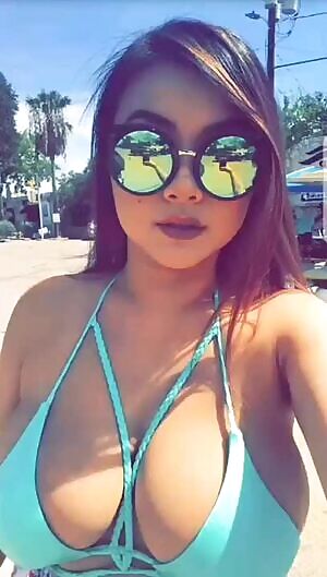 Vicki Li walking