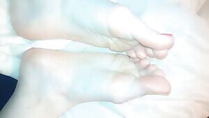 I love wiggling my toes for you