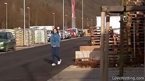 Pissing by the pallets