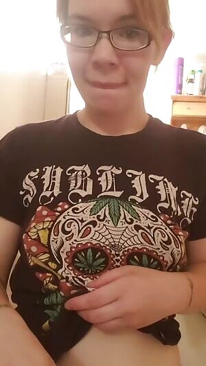 Showing of my lil tits 😊