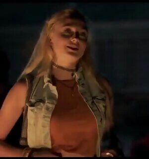 A little tease of Sophie’s body