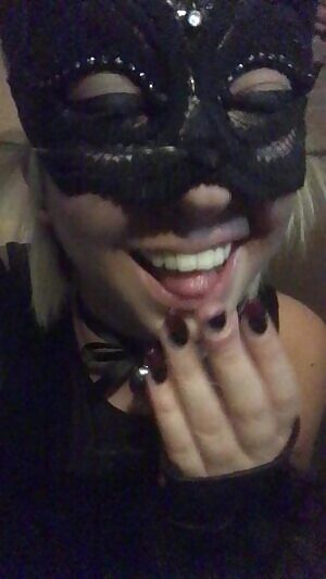 Tmrw, play with your kitty 💋