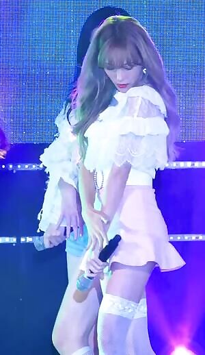 LUDA - short skirt