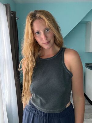 Tiny Tits Amateur MILF Pokies